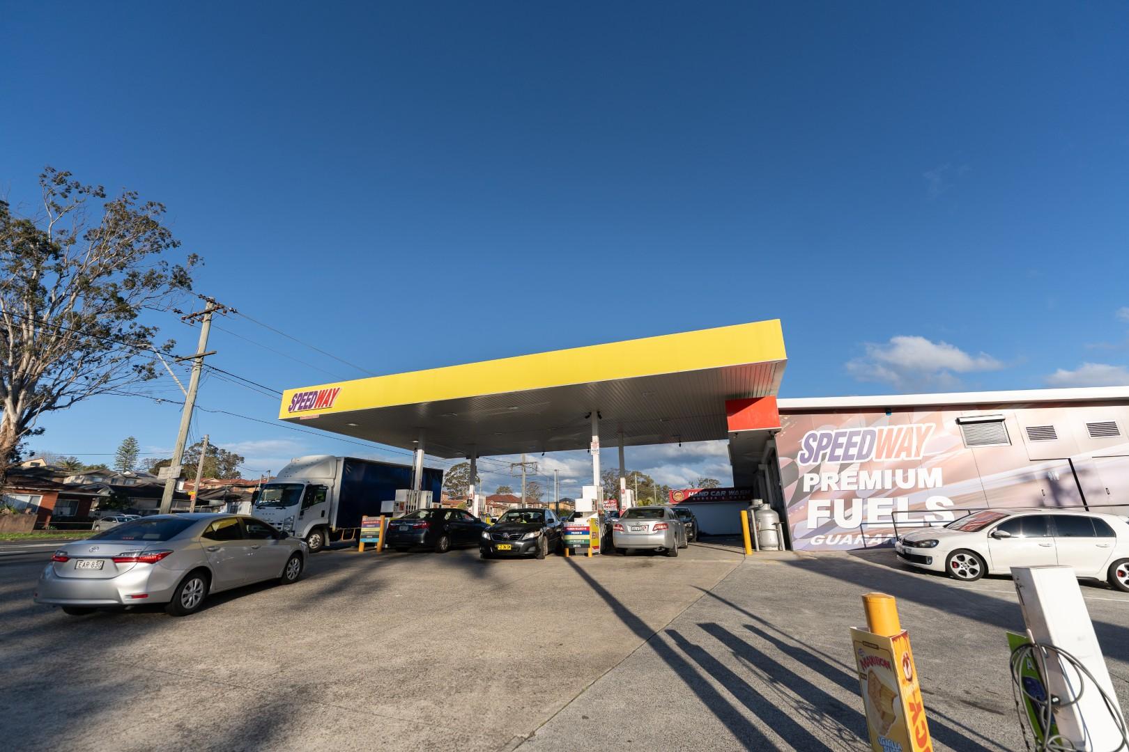 Images SPEEDWAY MOUNT PRITCHARD