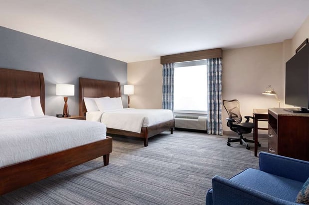 Images Hilton Garden Inn Stony Brook