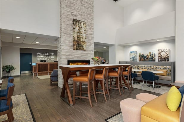 Images Hampton Inn & Suites Pittsburgh/Harmarville