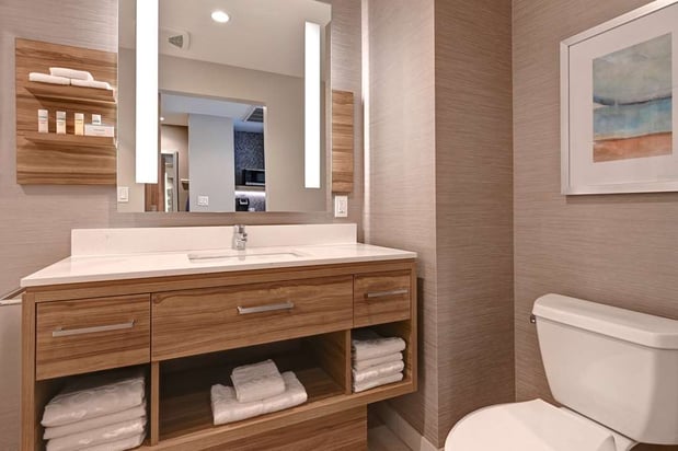 Images Hilton Garden Inn Anaheim Resort