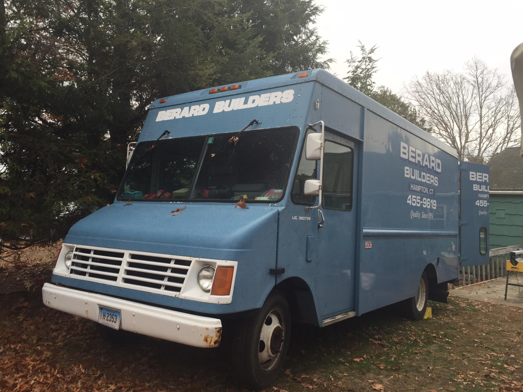 Berard Builders Logo