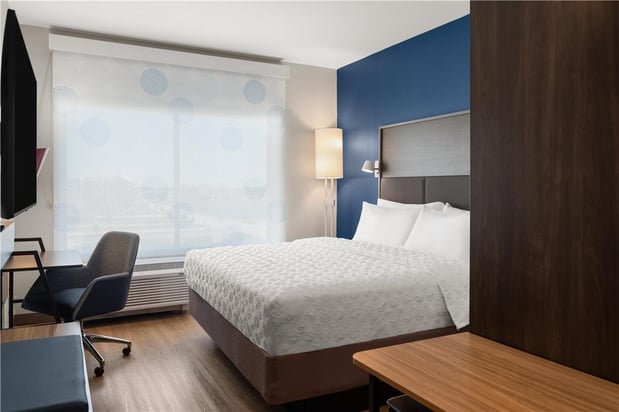 Images Tru By Hilton Kearney