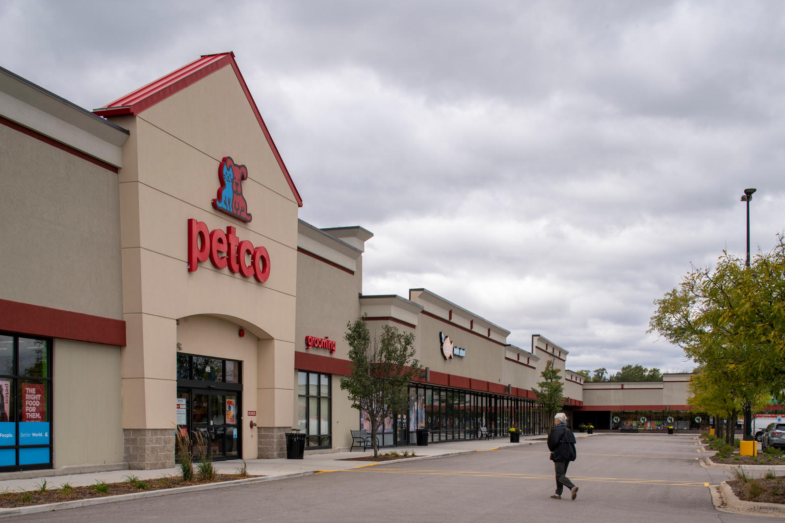 Petco at Annex of Arlington Shopping Center