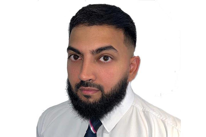Ansar Asghar, Ophthalmic Director in our Aylesbury Gatehouse Sainsbury's store