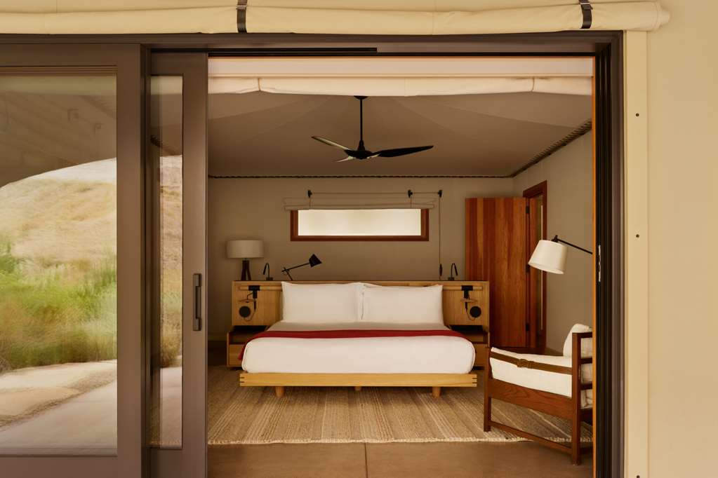 Amangiri One Bedroom Sunset Pavilion Bedroom