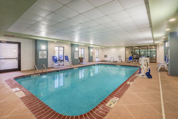 Images Holiday Inn Express & Suites Louisville East by IHG