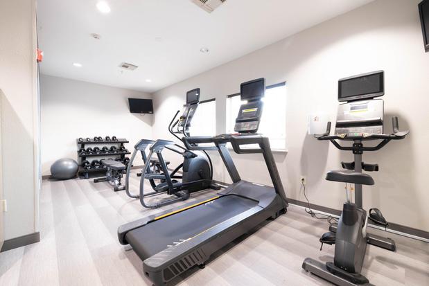 Images Candlewood Suites Houston Westchase - Westheimer by IHG