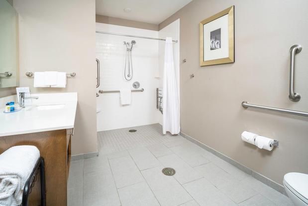 Images Staybridge Suites Summerville - Charleston Area by IHG