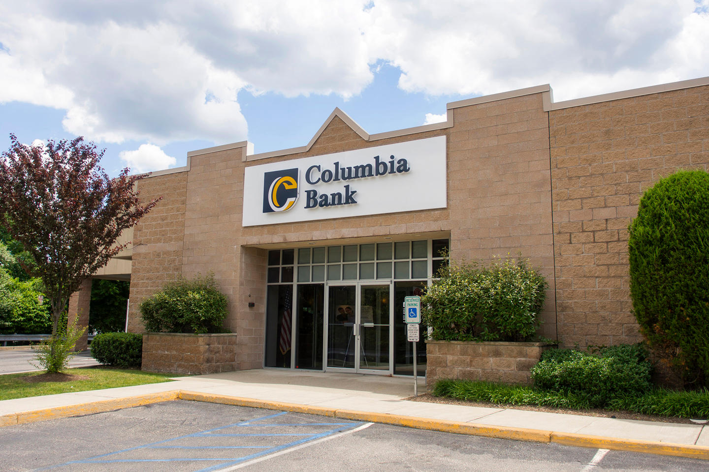 Image 2 | Columbia Bank