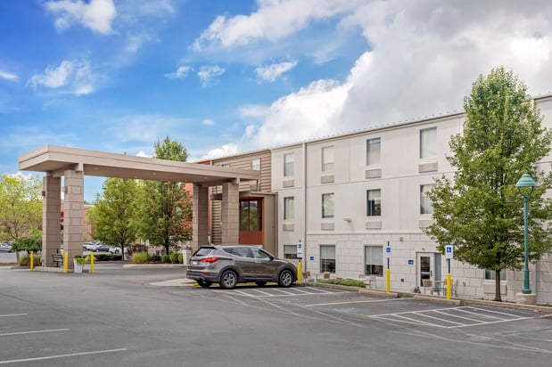 Images Holiday Inn Express Pittsburgh E - Waterfront Dr by IHG