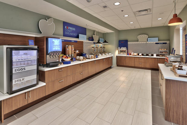Images Holiday Inn Express & Suites Albuquerque East by IHG