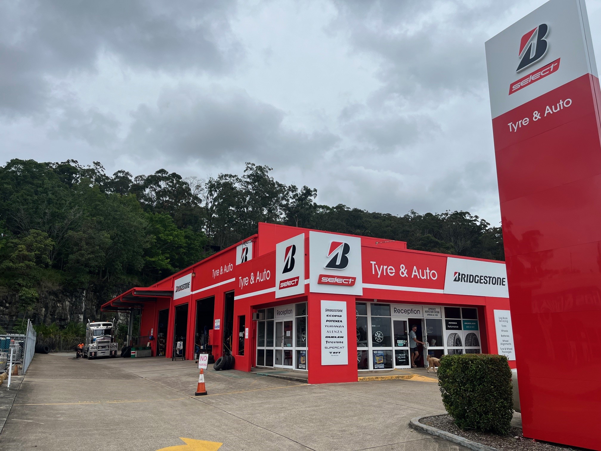 Images Bridgestone Select Tyre & Auto Kunda Park