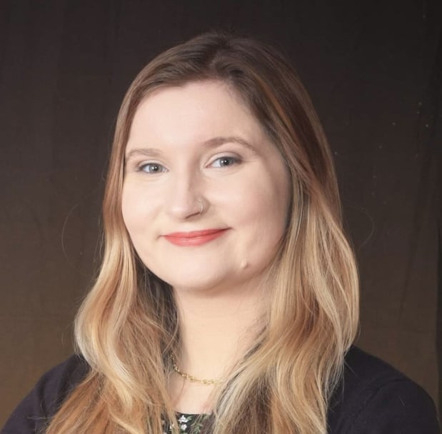Images Carly Compton, Counselor