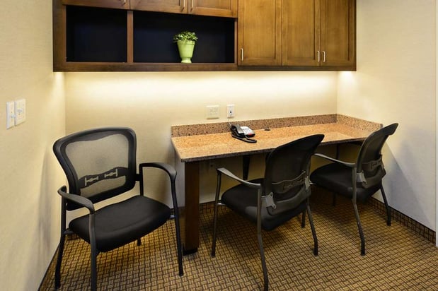 Images Hilton Garden Inn Greensboro Airport