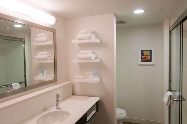 Images Hampton Inn & Suites Tulsa Downtown