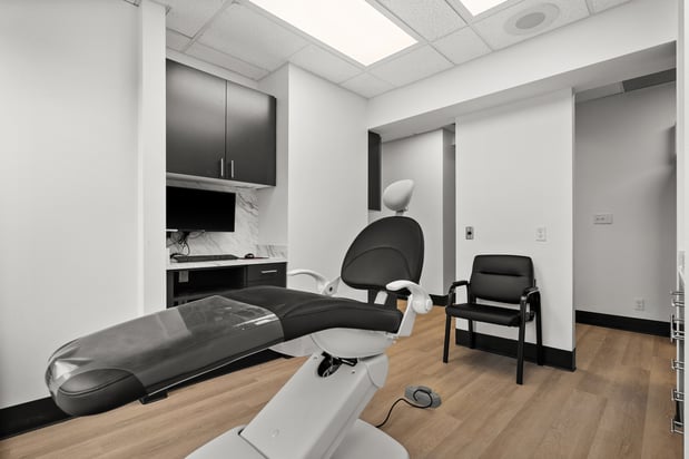 Images Smile Now Tacoma Dentures and Implants
