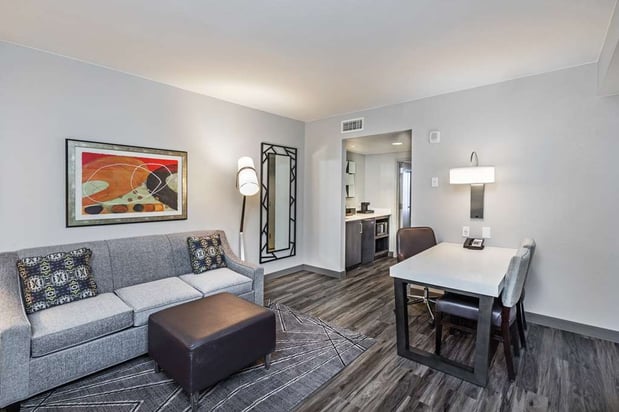 Images Embassy Suites by Hilton Houston Energy Corridor