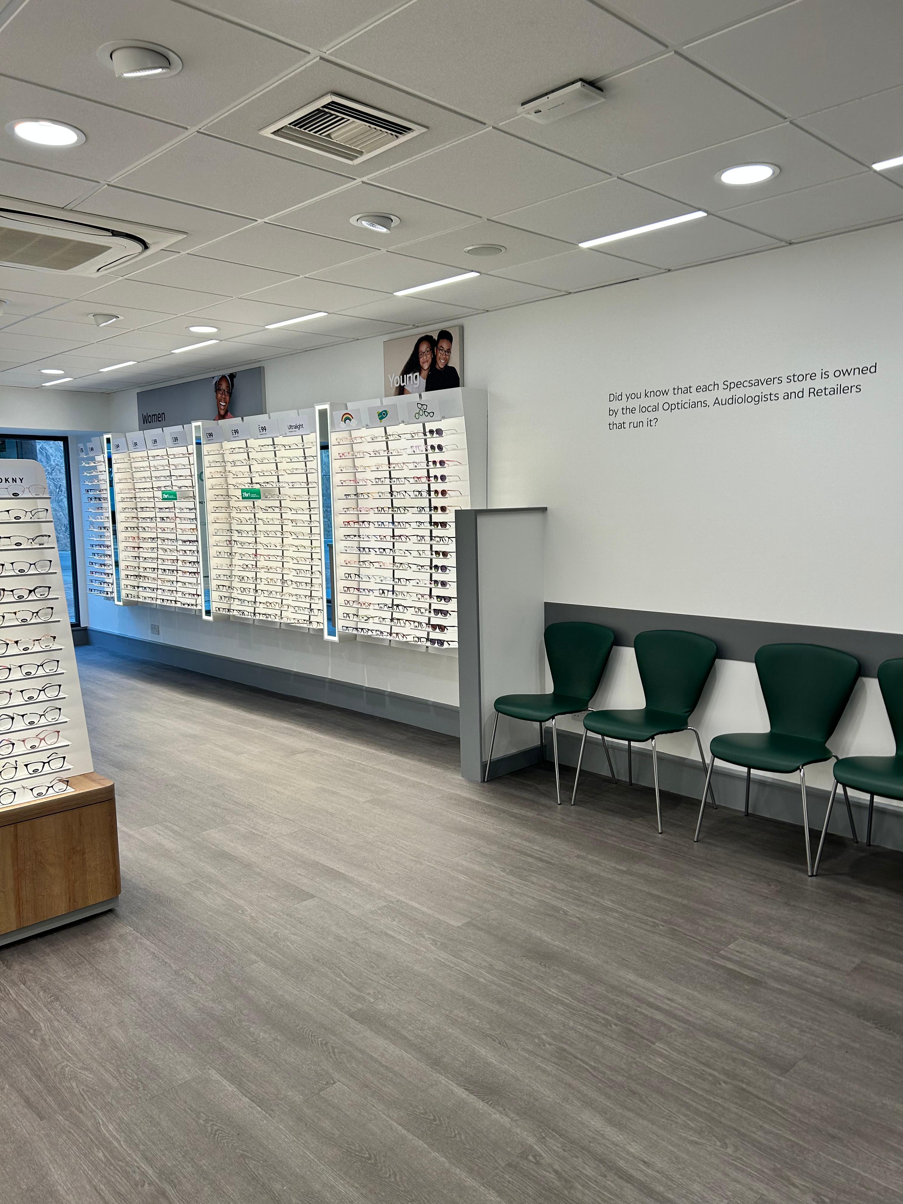 Specsavers Opticians and Audiologists - Dunfermline Specsavers Opticians and Audiologists - Dunfermline Dunfermline 01383 730050
