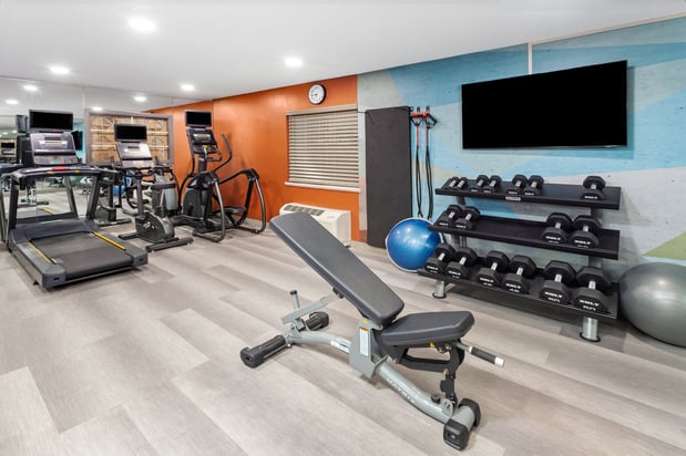 Images Candlewood Suites Harrisonburg by IHG