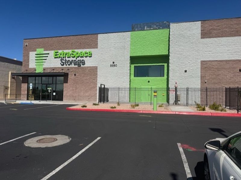 Extra Space Storage Image