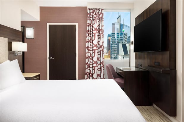 Images Hilton Garden Inn New York/Times Square Central