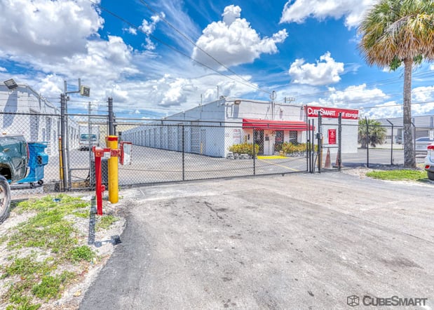 Images CubeSmart Self Storage