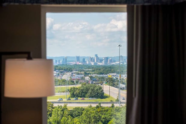 Images Hampton Inn & Suites Nashville North Skyline