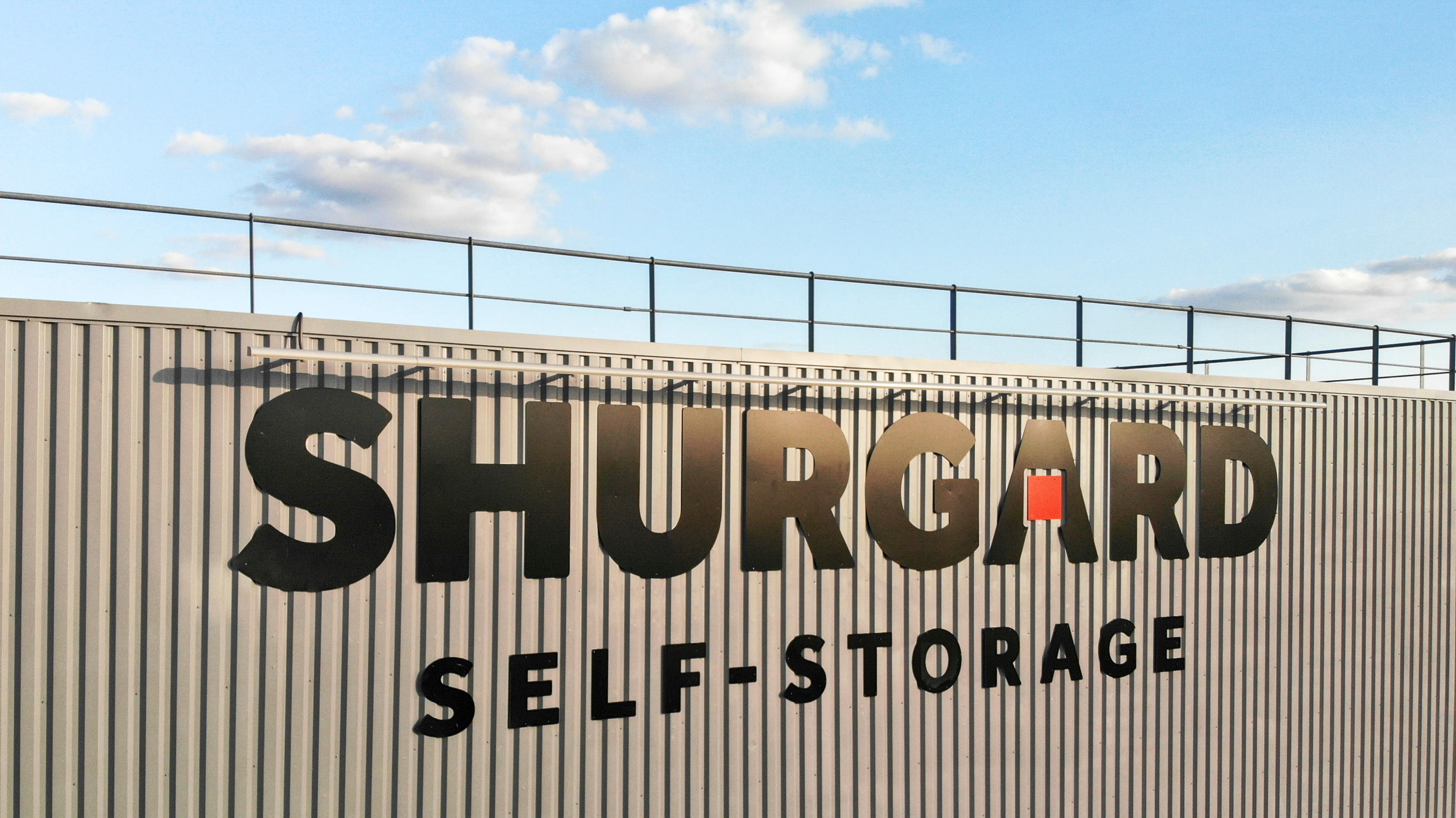 Images Shurgard Self Storage Montigny-le-Bretonneux