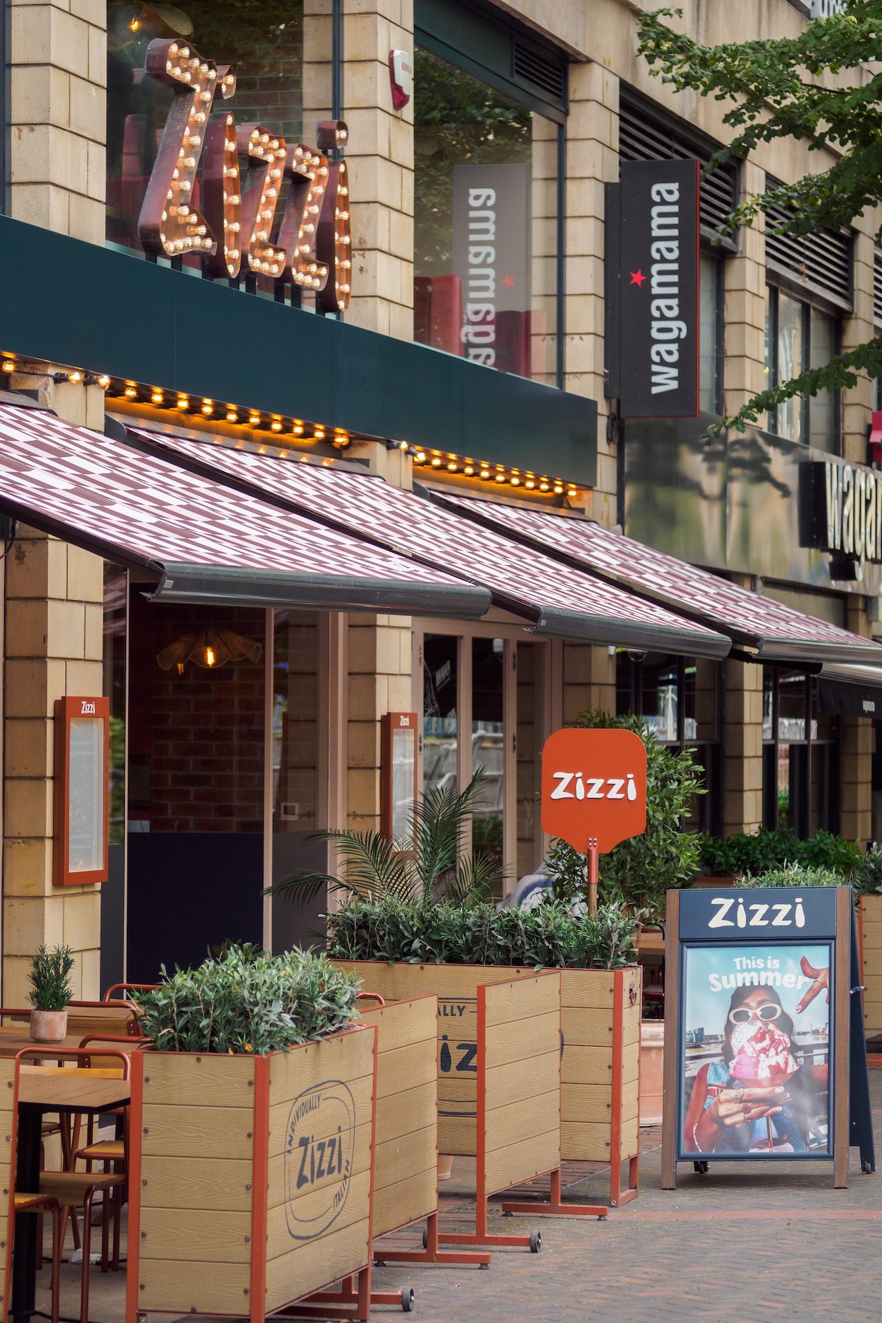 Images Zizzi - Reading Oracle