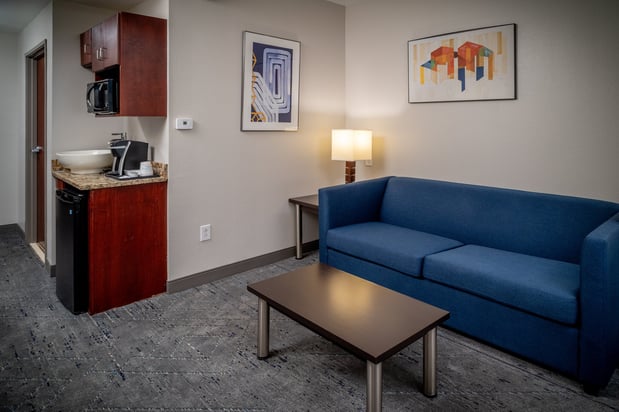 Images Holiday Inn Express & Suites Charleston NW - Cross Lanes by IHG