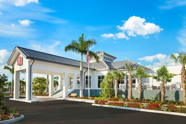 Images Hilton Garden Inn Key West / The Keys Collection