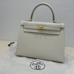 Images KOMEHYO（コメ兵）買取センター南森町