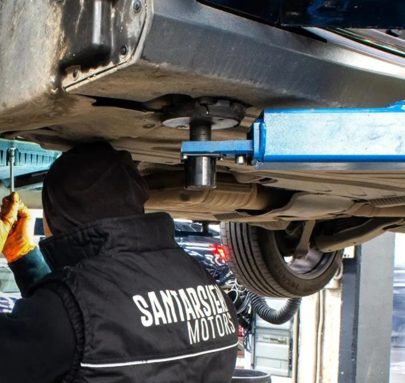 Images Santarsieri Motors Officina