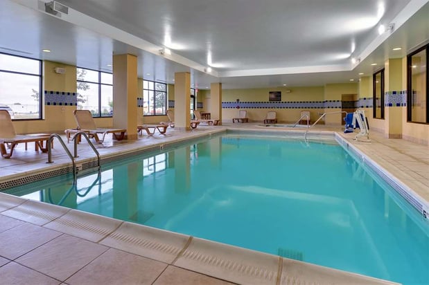 Images Hampton Inn & Suites Indianapolis-Airport
