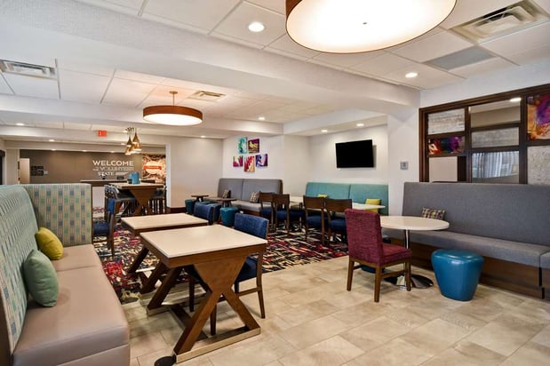 Images Hampton Inn Pleasant View