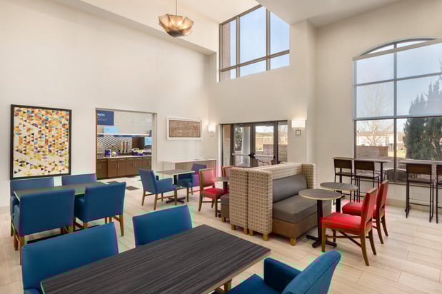 Images Holiday Inn Express & Suites Opelika Auburn by IHG