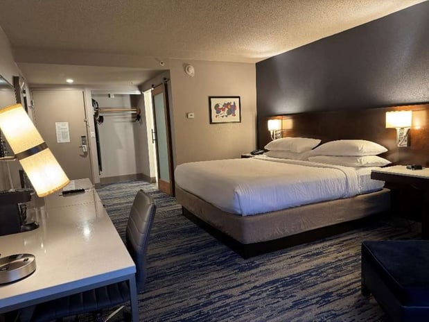 Images Skyline Hotel Detroit Airport, SureStay Collection by BW