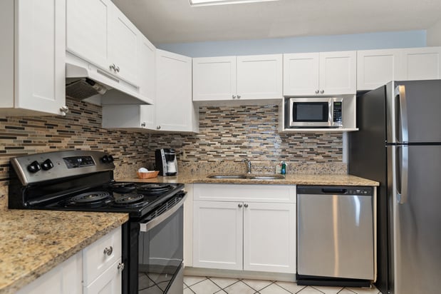 Images Holiday Inn & Suites Clearwater Beach S-Harbourside by IHG