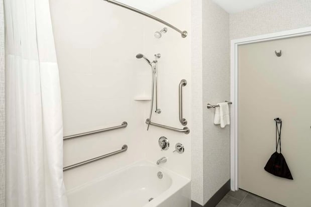 Images Hampton Inn & Suites Raleigh Downtown