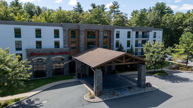Images Hampton Inn & Suites Lake George