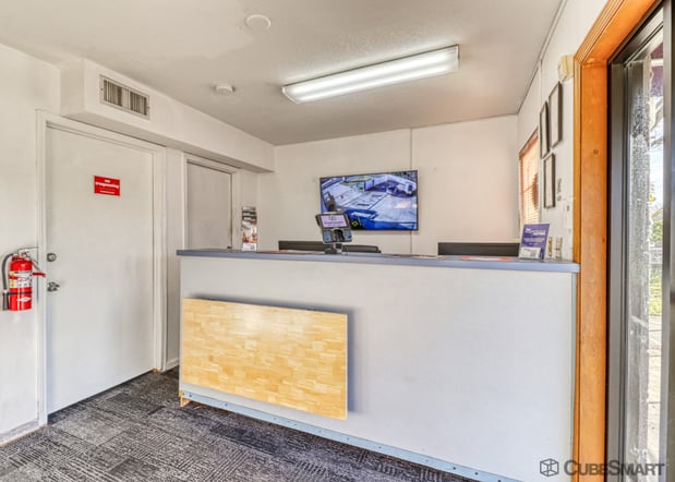 Images CubeSmart Self Storage