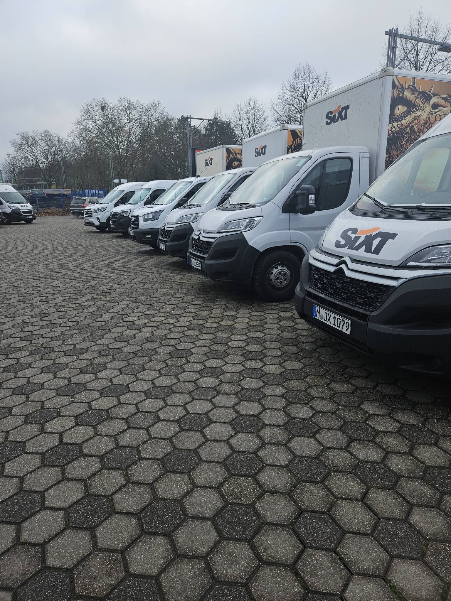 SIXT Truck Center Dortmund, Evinger Straße 21 in Dortmund