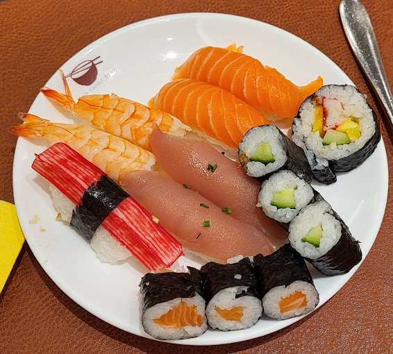 Bild 1 von WOK SUSHI STAR RESTAURANT