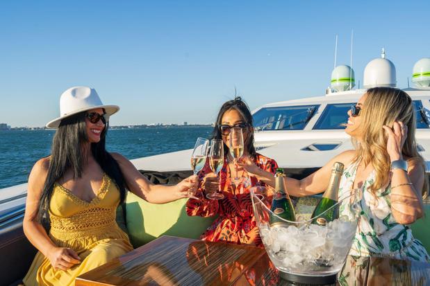 Images Encore Yacht