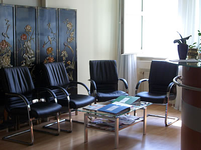 Chinesische Ärztegemeinschaft für Akupunktur Dr Deli Chen u Dr Chenfei Chen, Hutteng 85 in Wien