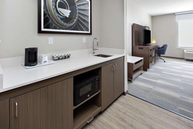 Images Hampton Inn & Suites San Diego Airport Liberty Station
