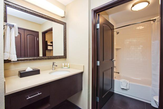 Images Staybridge Suites Austin South Interstate Hwy 35 by IHG