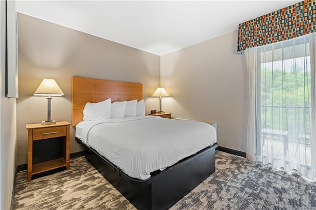 Images Best Western Ambassador Inn & Suites
