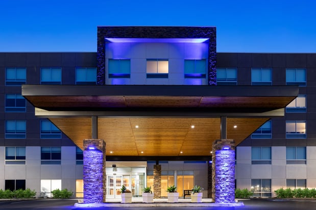Images Holiday Inn Express & Suites Waynesboro East by IHG