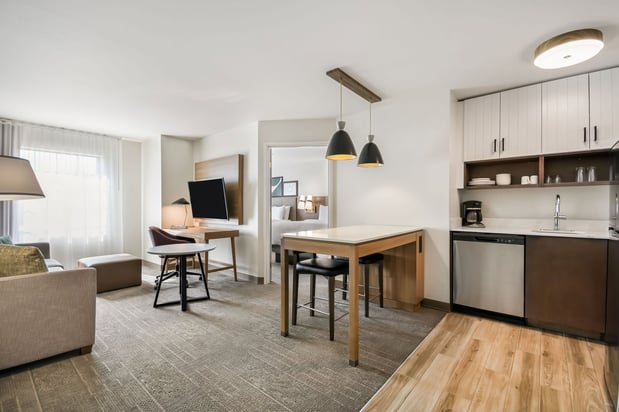 Images Staybridge Suites Toledo - Maumee by IHG